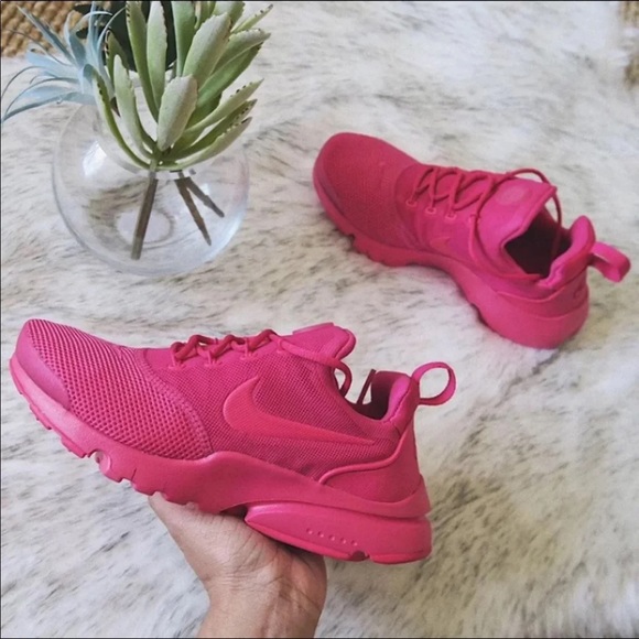 Nike Shoes - NWT🔥 Rare Nike Presto Fly Fuchsia Red 4Y/5.5W